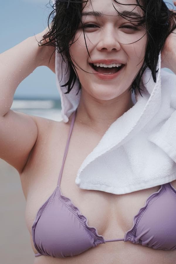 村重杏奈写真集「あんな」
